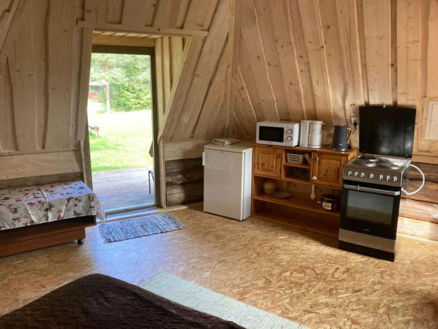 Hotel Kakulaane Tourism Farm Laukula Esterno foto